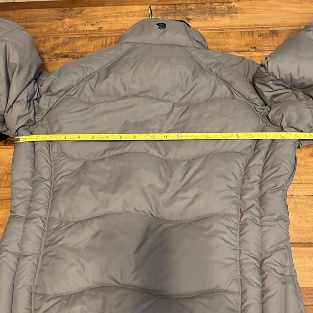 Mountain Hardware Down Jacket, size medium - image 3
